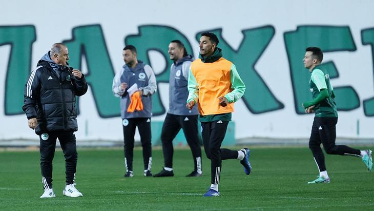 Fatih Terim: Kalemle değil kalbimle imzalarım!